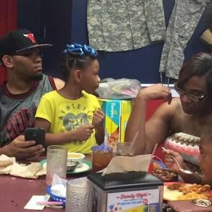 Meet your Posher, Jeffery